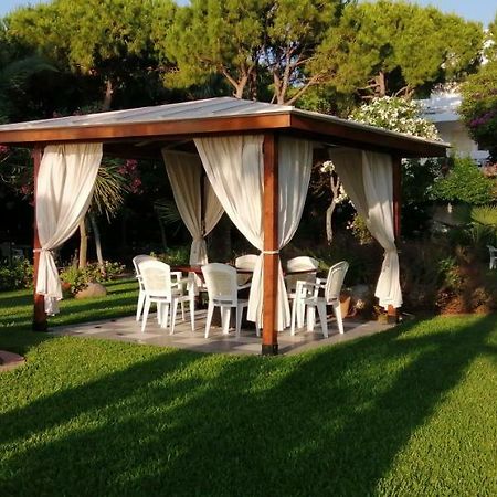 Ballos Apartments Nea Makri Bagian luar foto